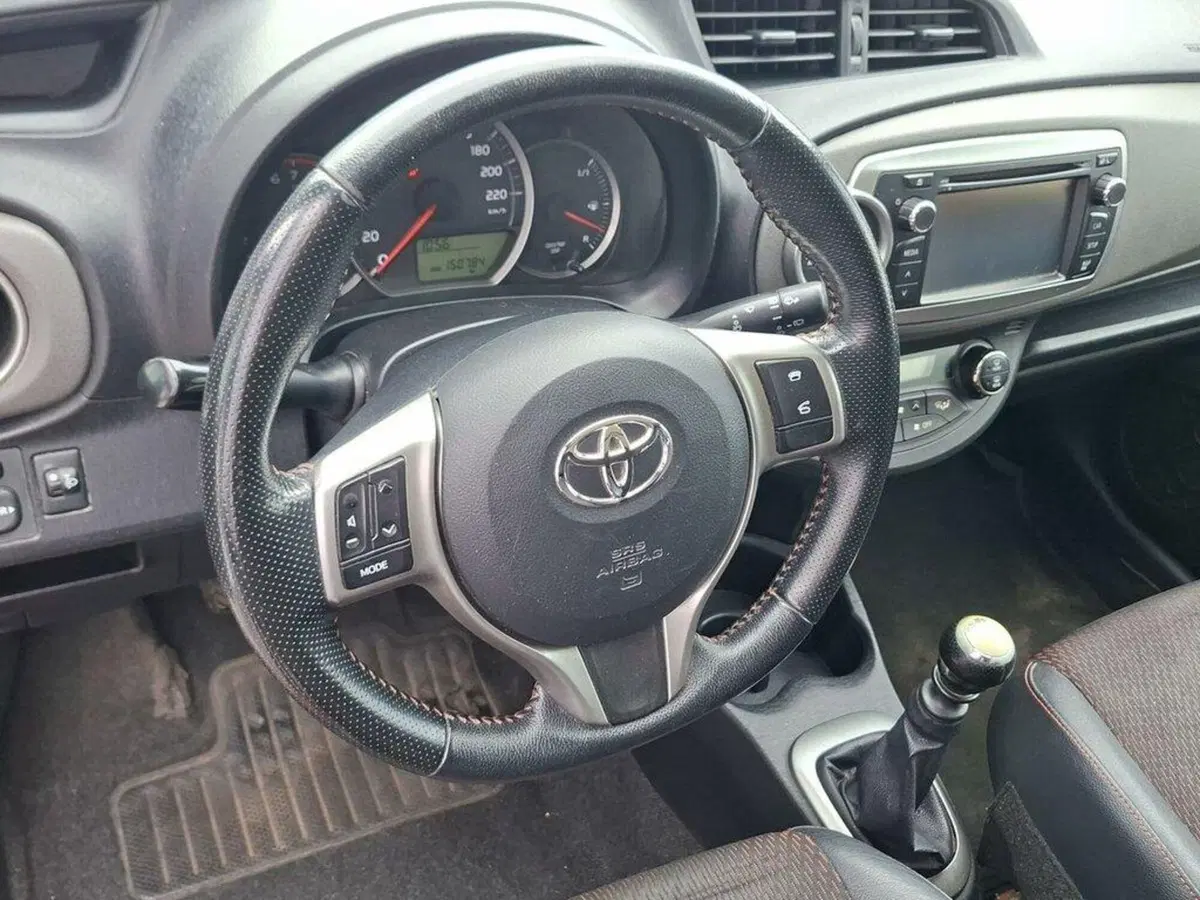 Toyota Yaris usata a Torino (7)