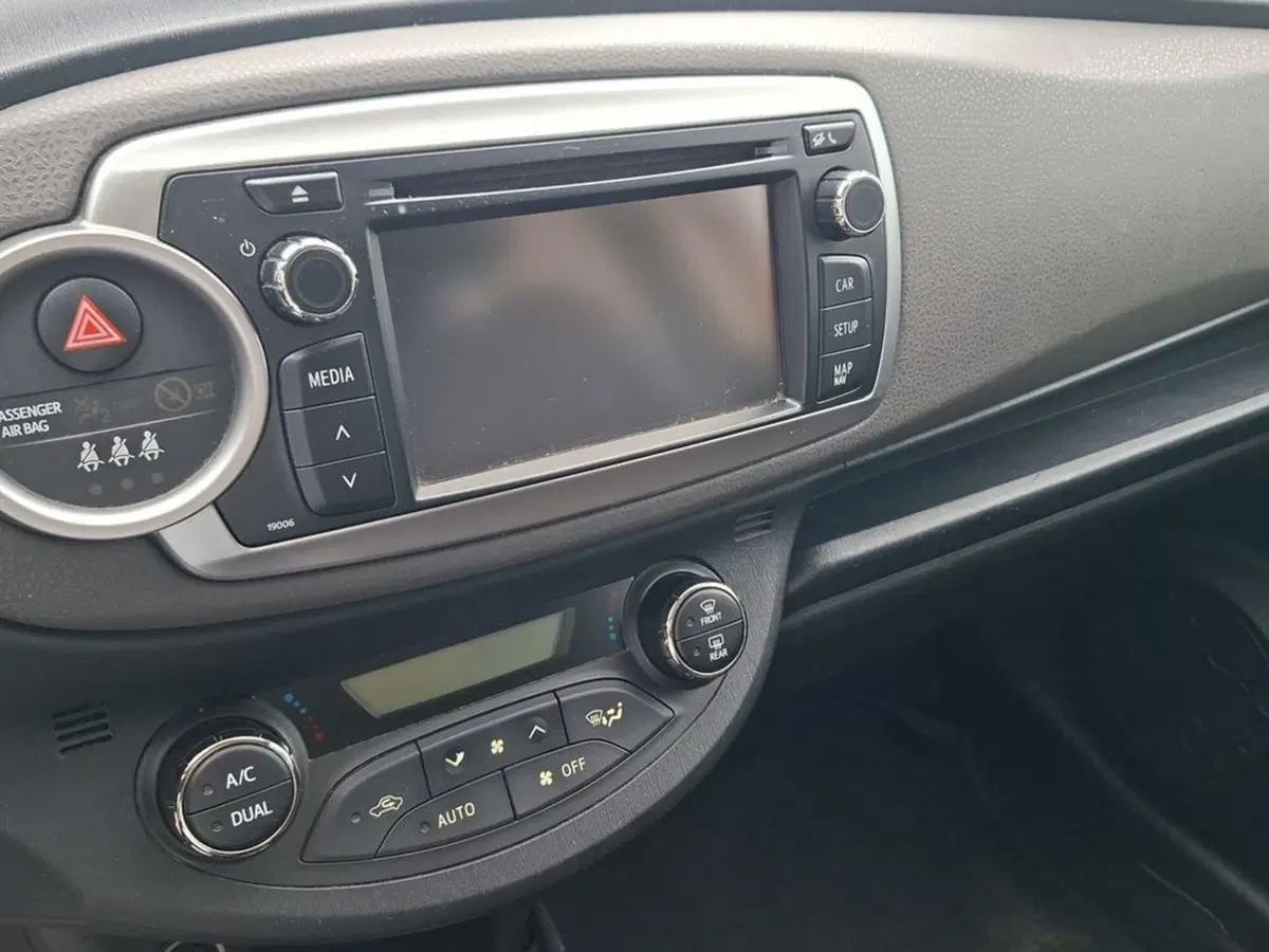 Toyota Yaris usata a Torino (9)