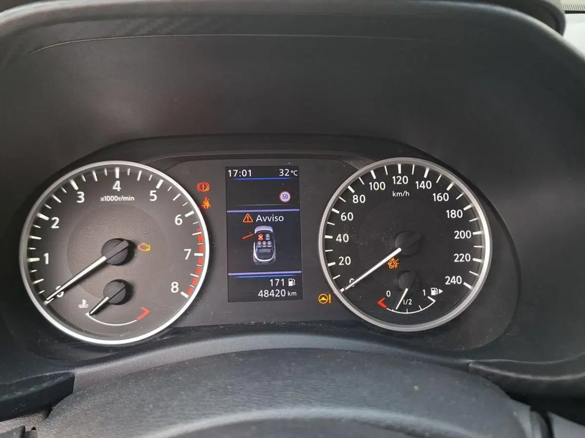 Nissan Juke usata a Torino (8)