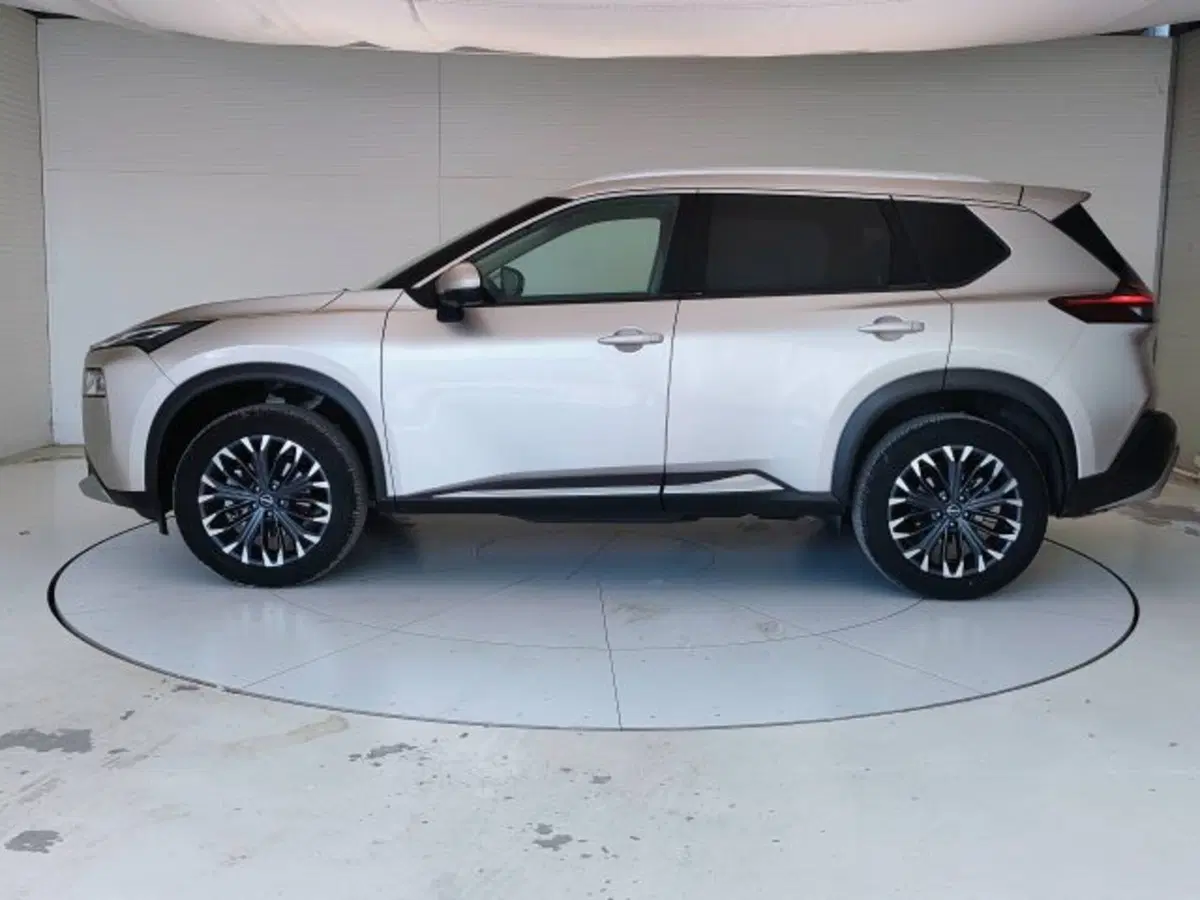 Nissan X-Trail usata a Teramo (8)