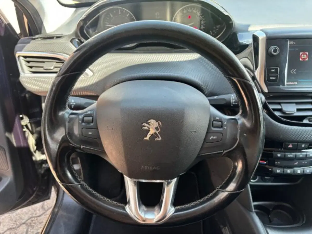Peugeot 208 usata a Cuneo (11)