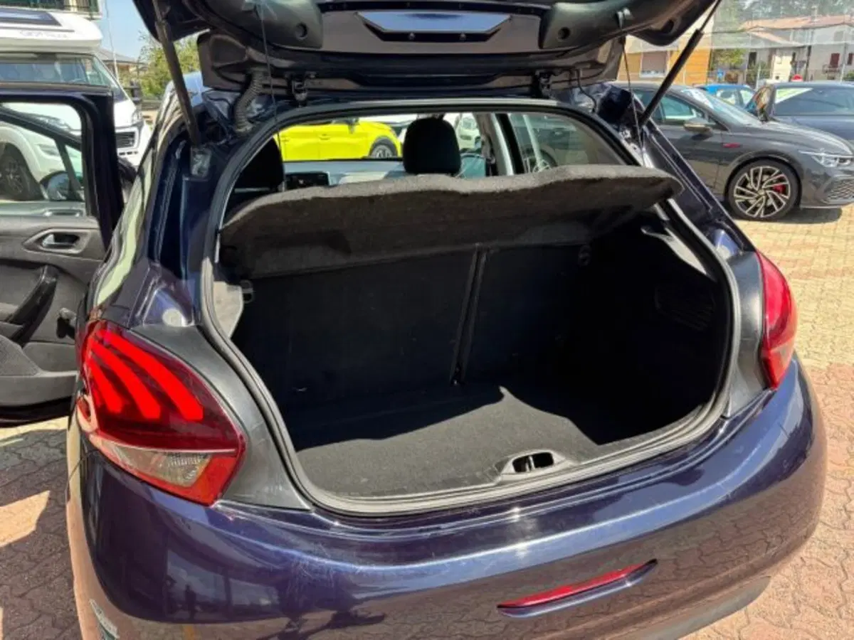 Peugeot 208 usata a Cuneo (9)