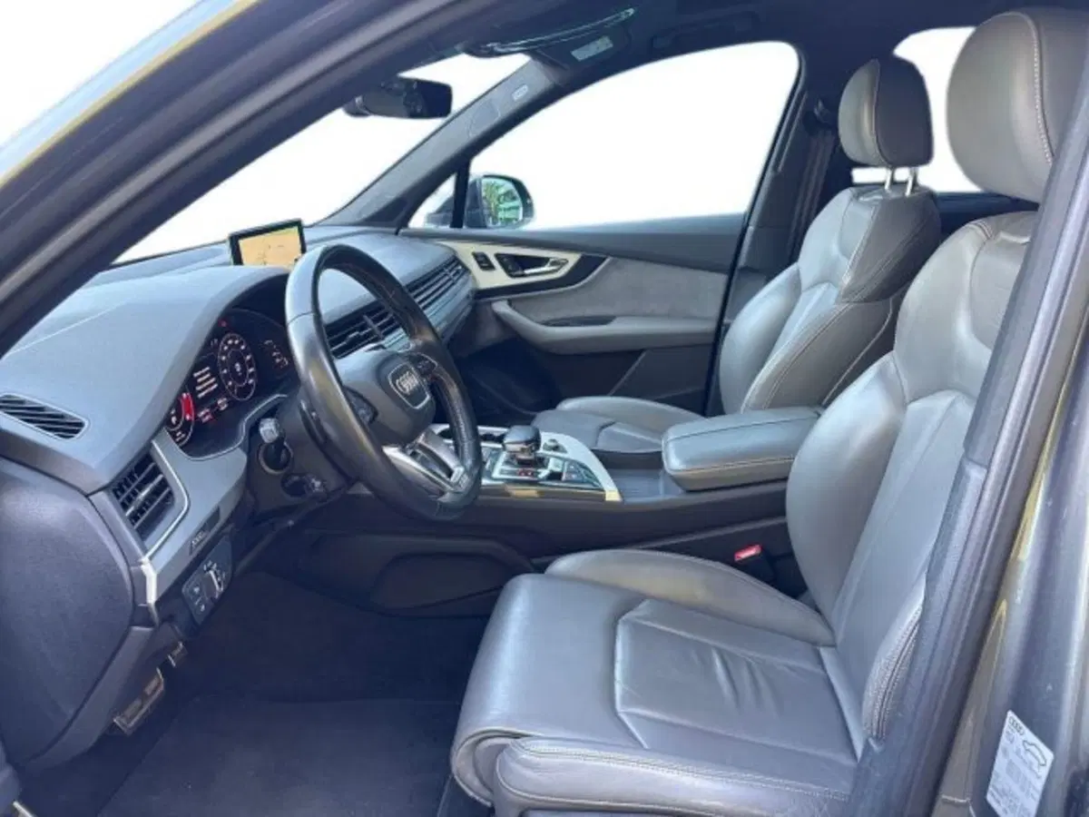 Audi SQ7 usata a Verona (9)