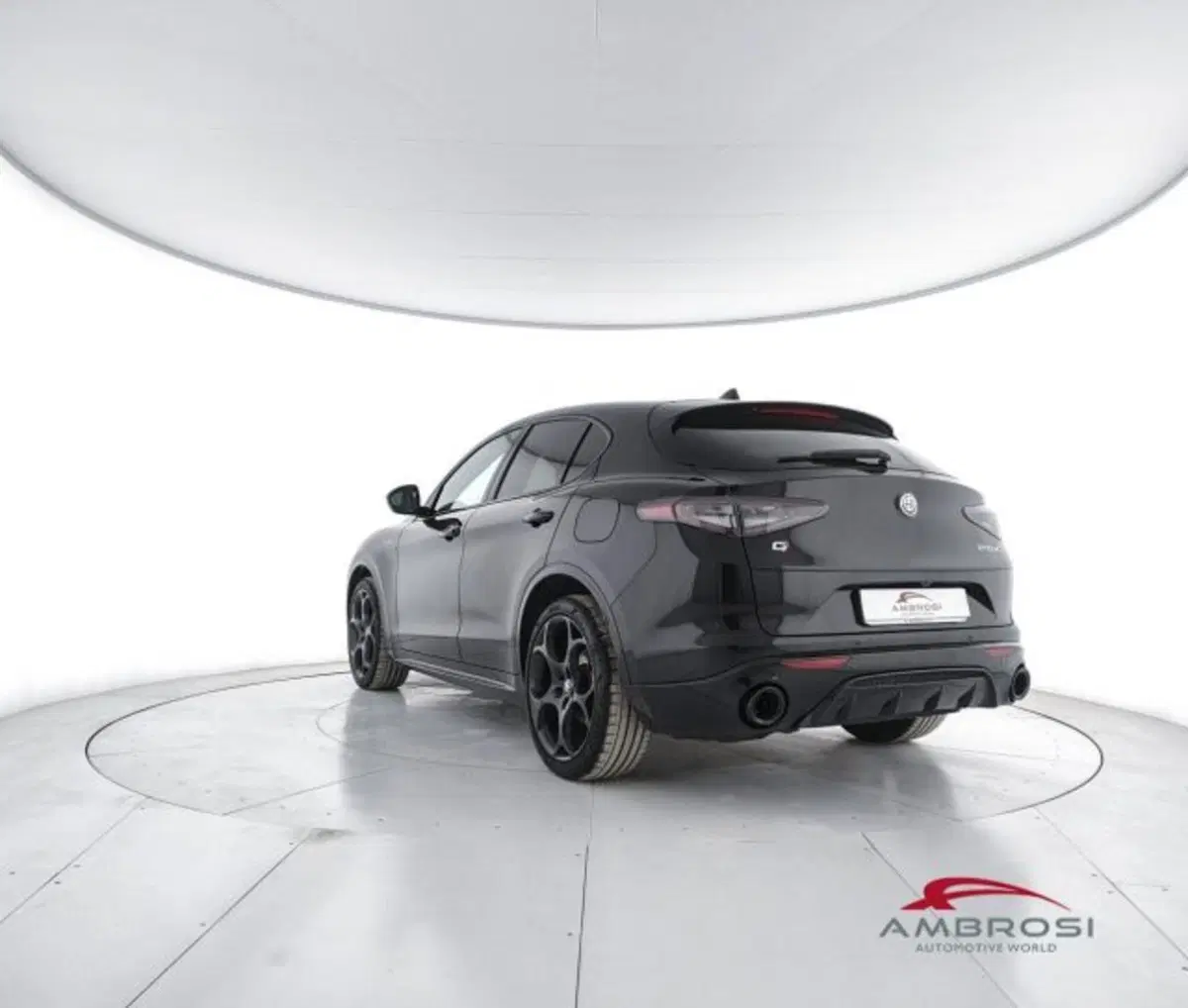 Alfa Romeo Stelvio usata a Perugia (4)