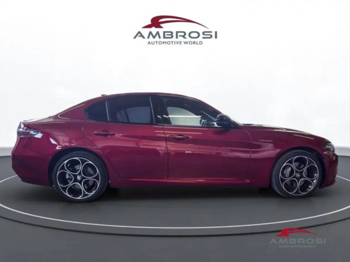Alfa Romeo Giulia usata a Perugia (5)