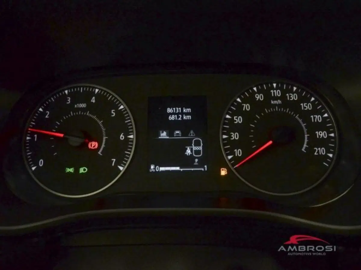 Dacia Sandero Stepway usata a Perugia (13)