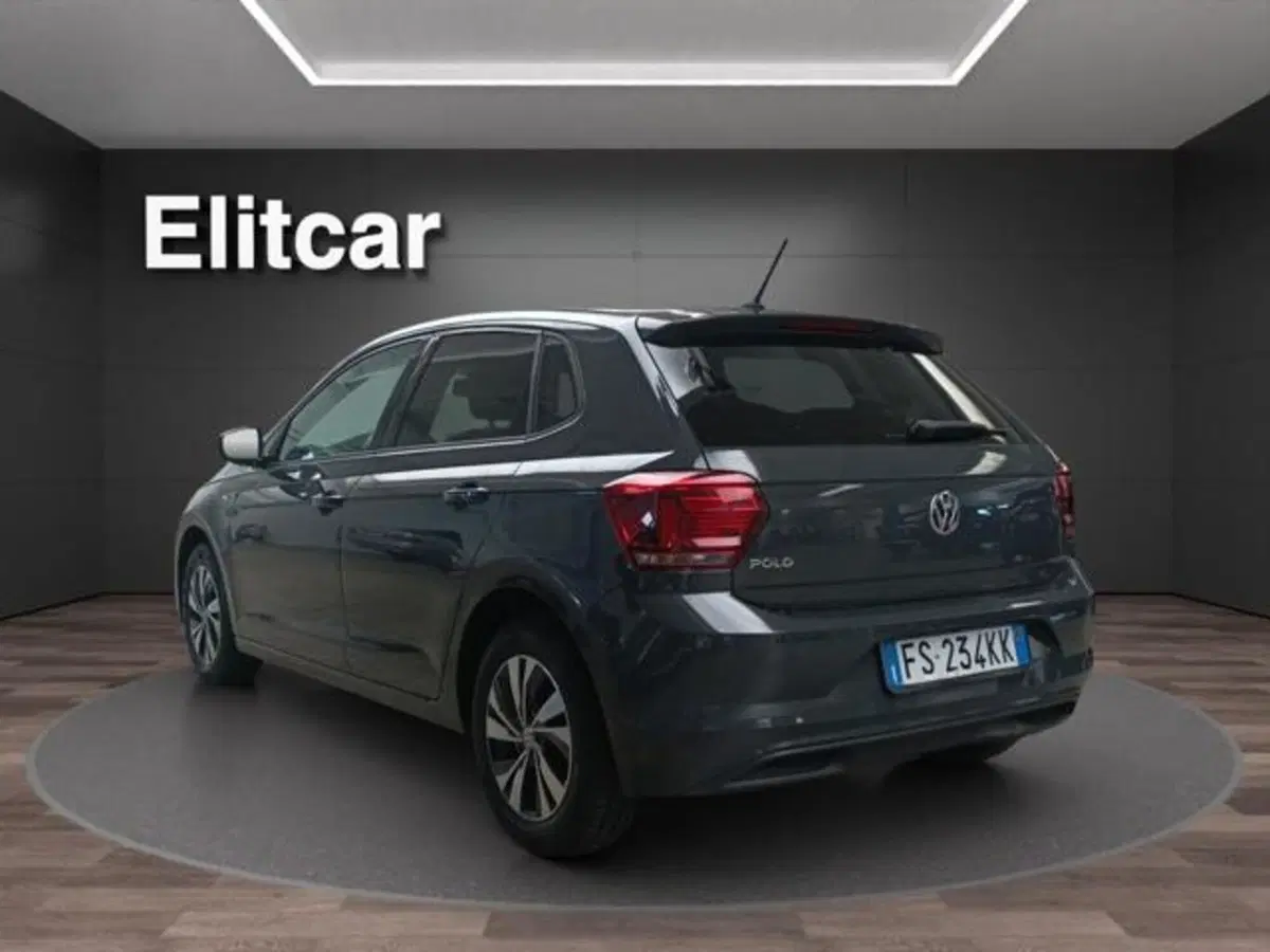 Volkswagen Polo usata a Milano (6)
