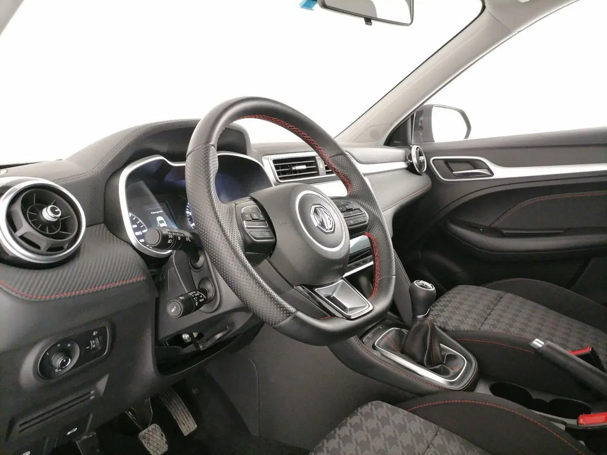 Mg ZS usata a Roma (11)