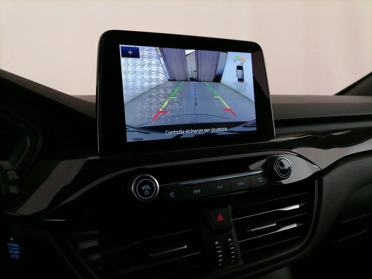 Ford Kuga usata a Roma (17)
