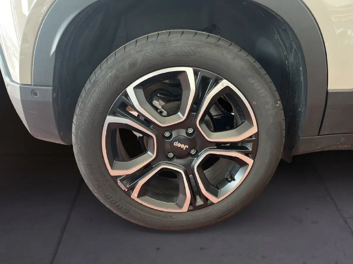 Jeep Avenger usata a Torino (7)