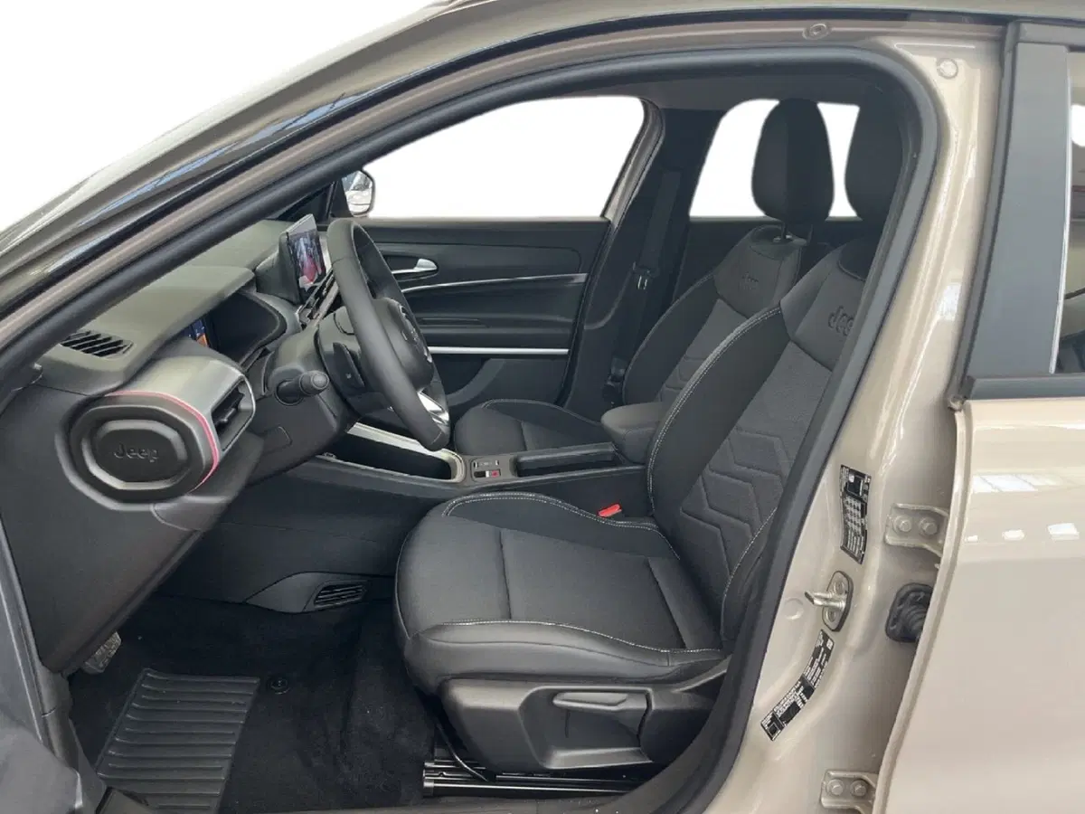 Jeep Avenger usata a Torino (9)