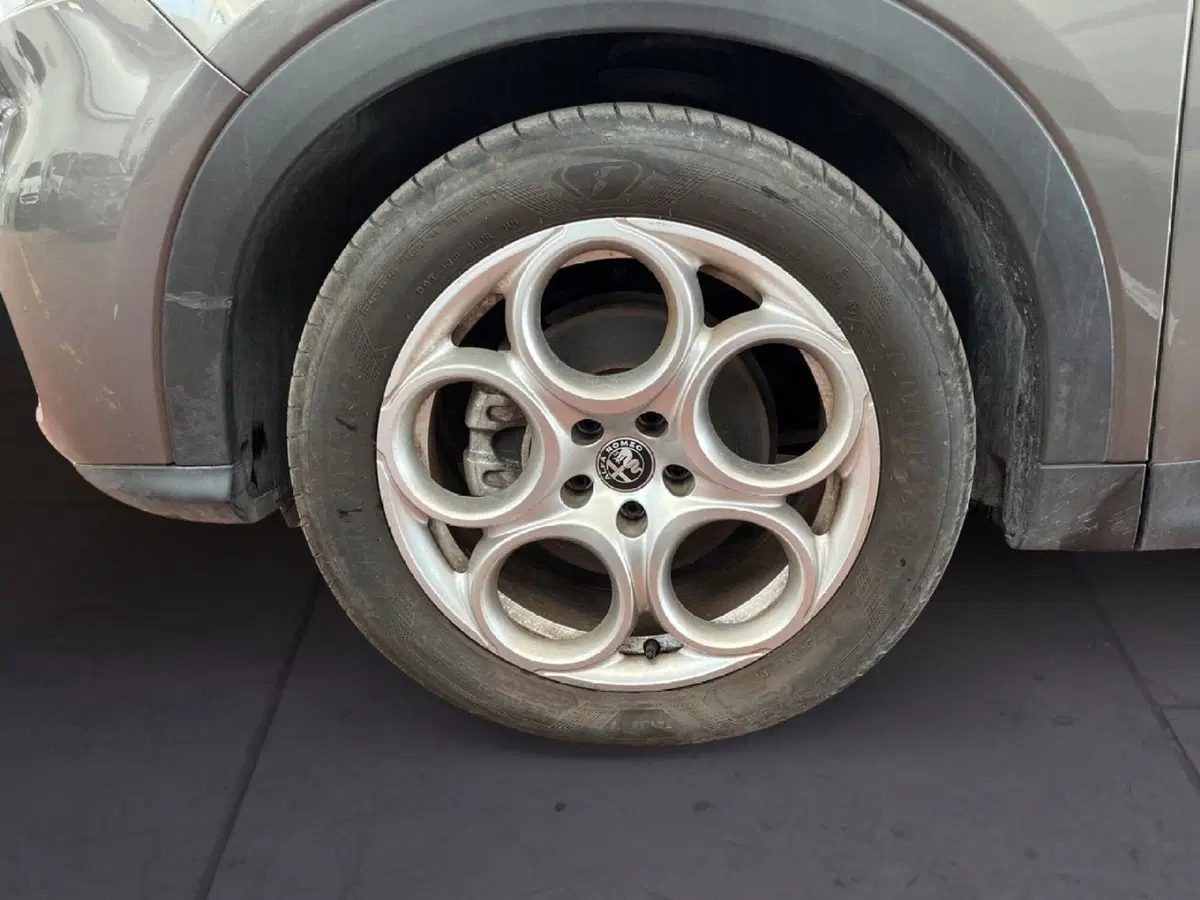 Alfa Romeo Tonale usata a Torino (7)