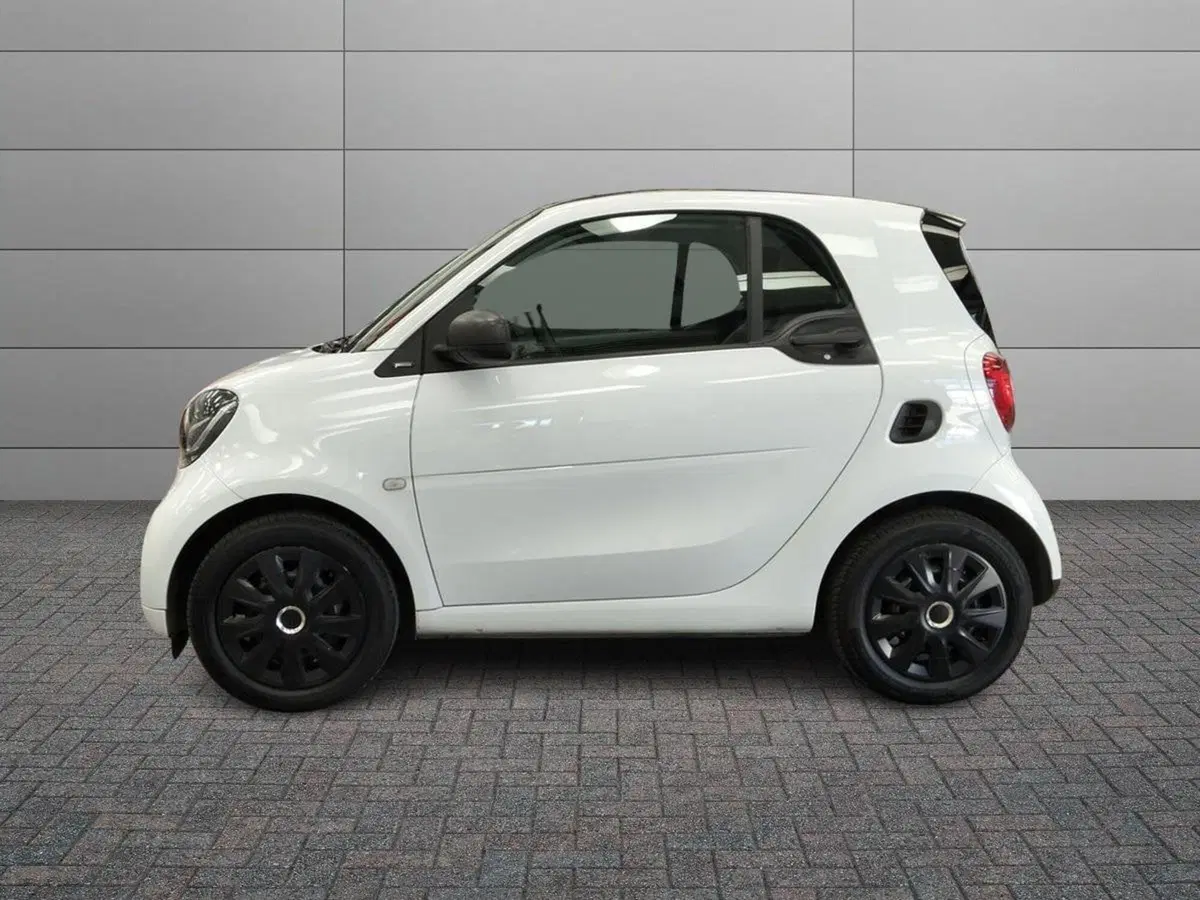 smart Fortwo usata a Roma (2)