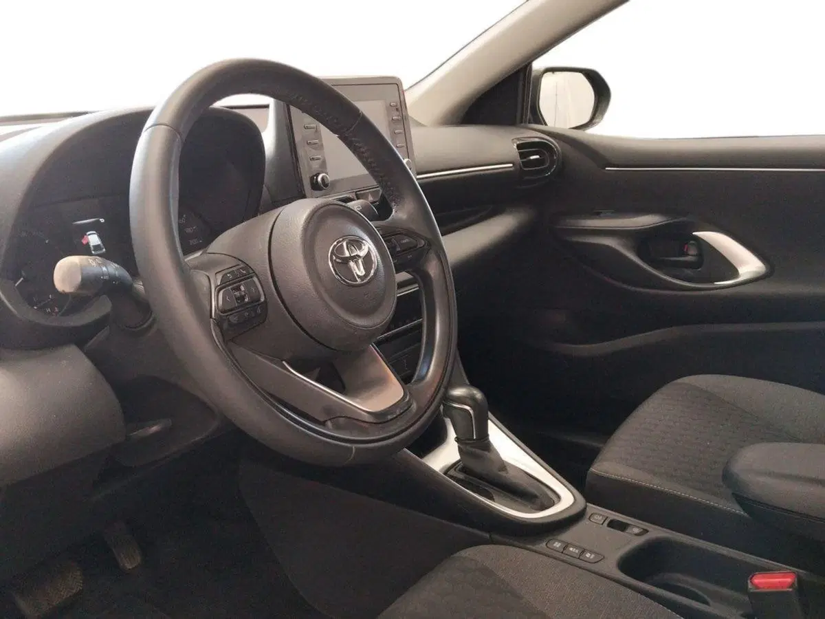 Toyota Yaris usata a Roma (6)