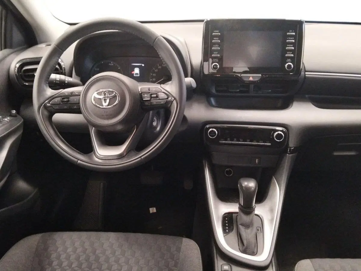 Toyota Yaris usata a Roma (7)