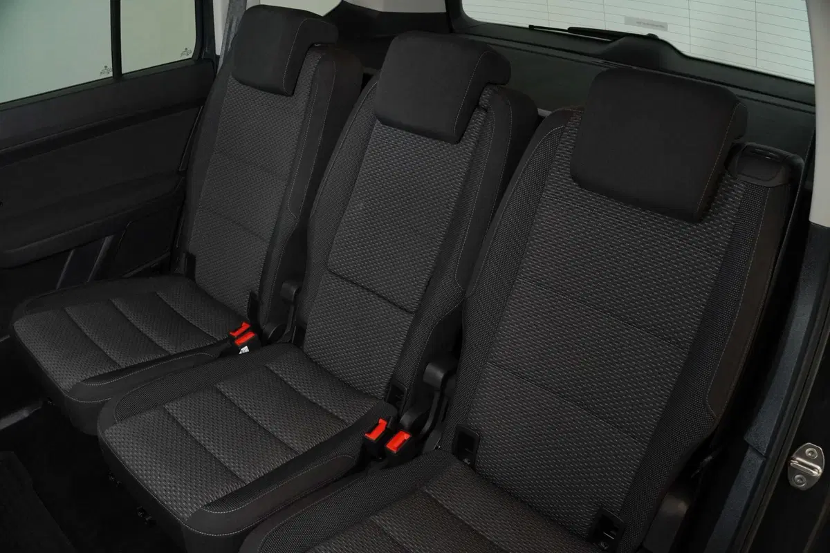 Volkswagen Touran usata a Perugia (10)