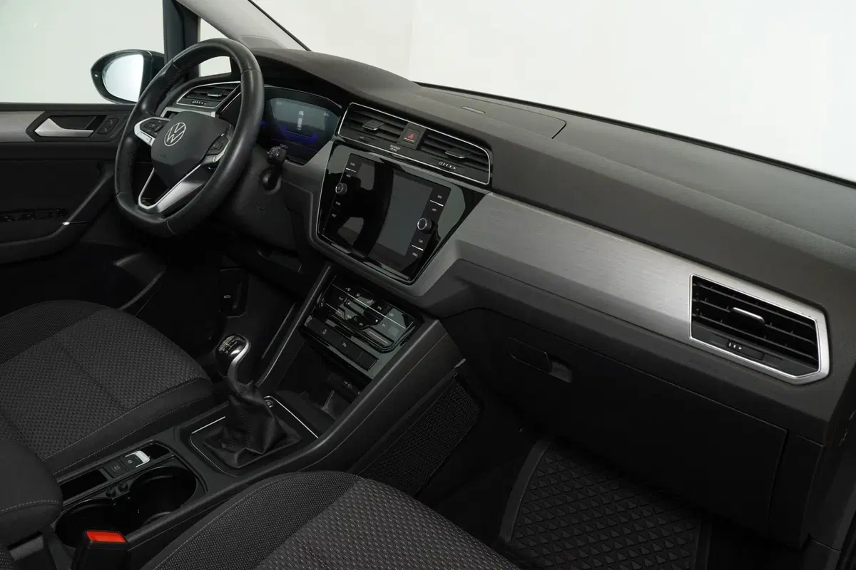Volkswagen Touran usata a Perugia (13)