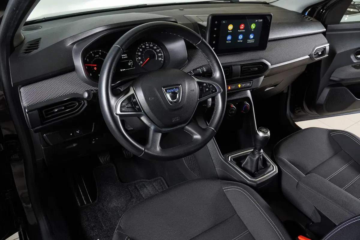 Dacia Sandero usata a Perugia (14)