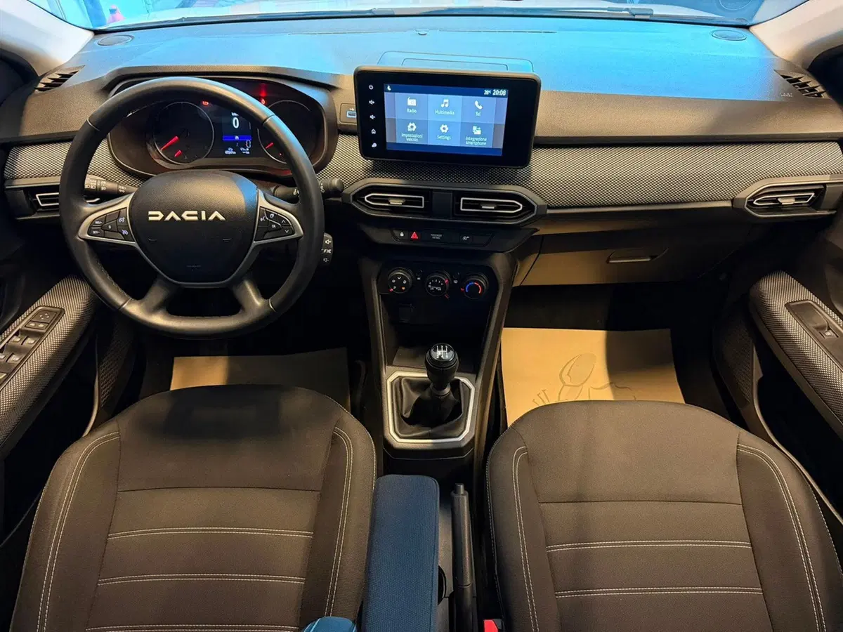 Dacia Sandero usata a Brescia (7)