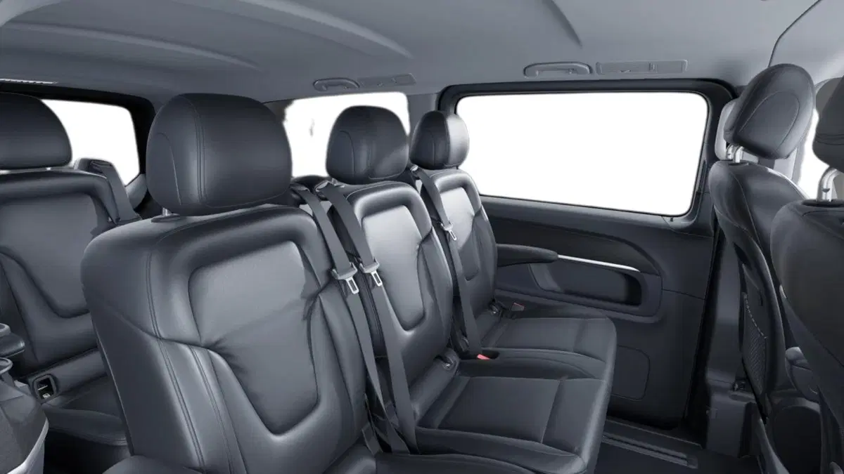 Mercedes-Benz Classe V nuova a Milano (10)