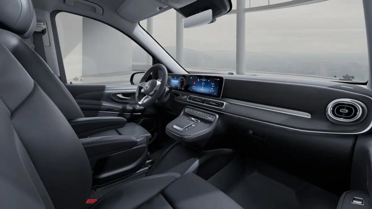 Mercedes-Benz Classe V nuova a Milano (7)