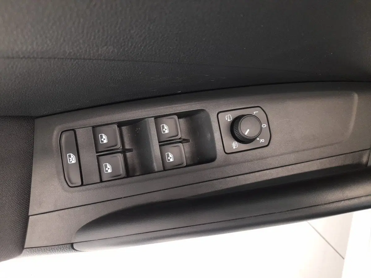 Skoda Fabia usata a Bologna (9)