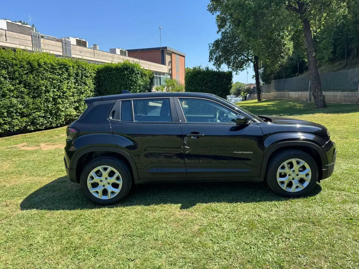 Jeep Avenger usata a Salerno (12)