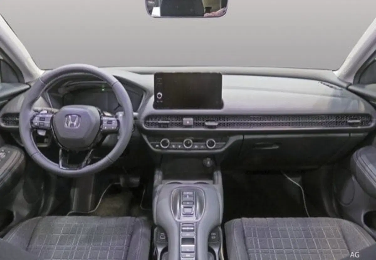 Honda ZR-V usata a Salerno (20)