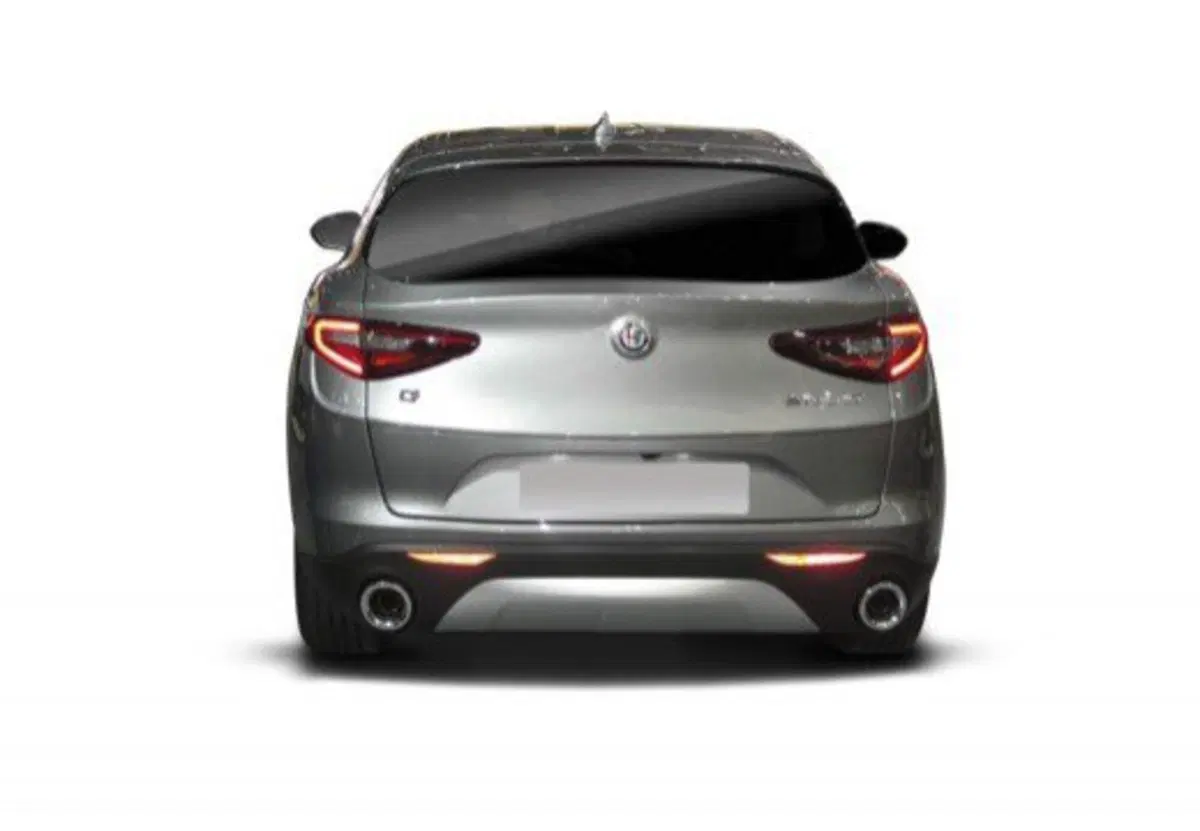 Alfa Romeo Stelvio usata a Salerno (7)