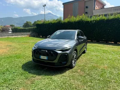Audi Q5 2.0 tdi mhev+ S line edition quattro 204cv s-tronic del 2026 usata a Fisciano