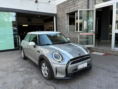 MINI Mini 2.0 Cooper S Essential del 2023 usata a Barlassina