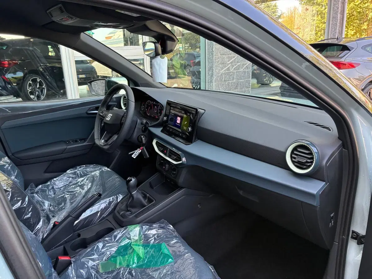 SEAT Arona nuova a Monza e Brianza (8)