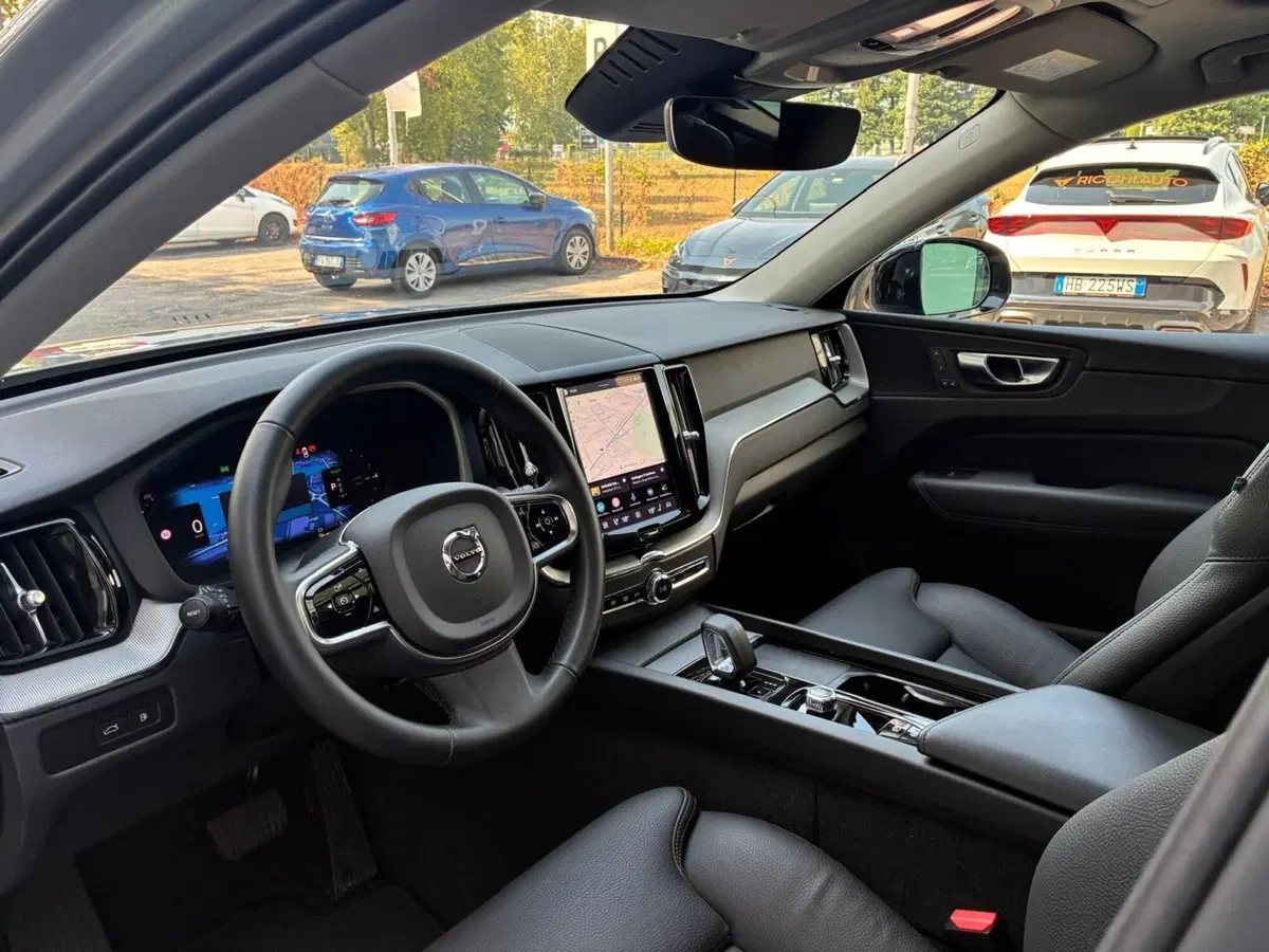 Volvo XC60 usata a Monza e Brianza (11)