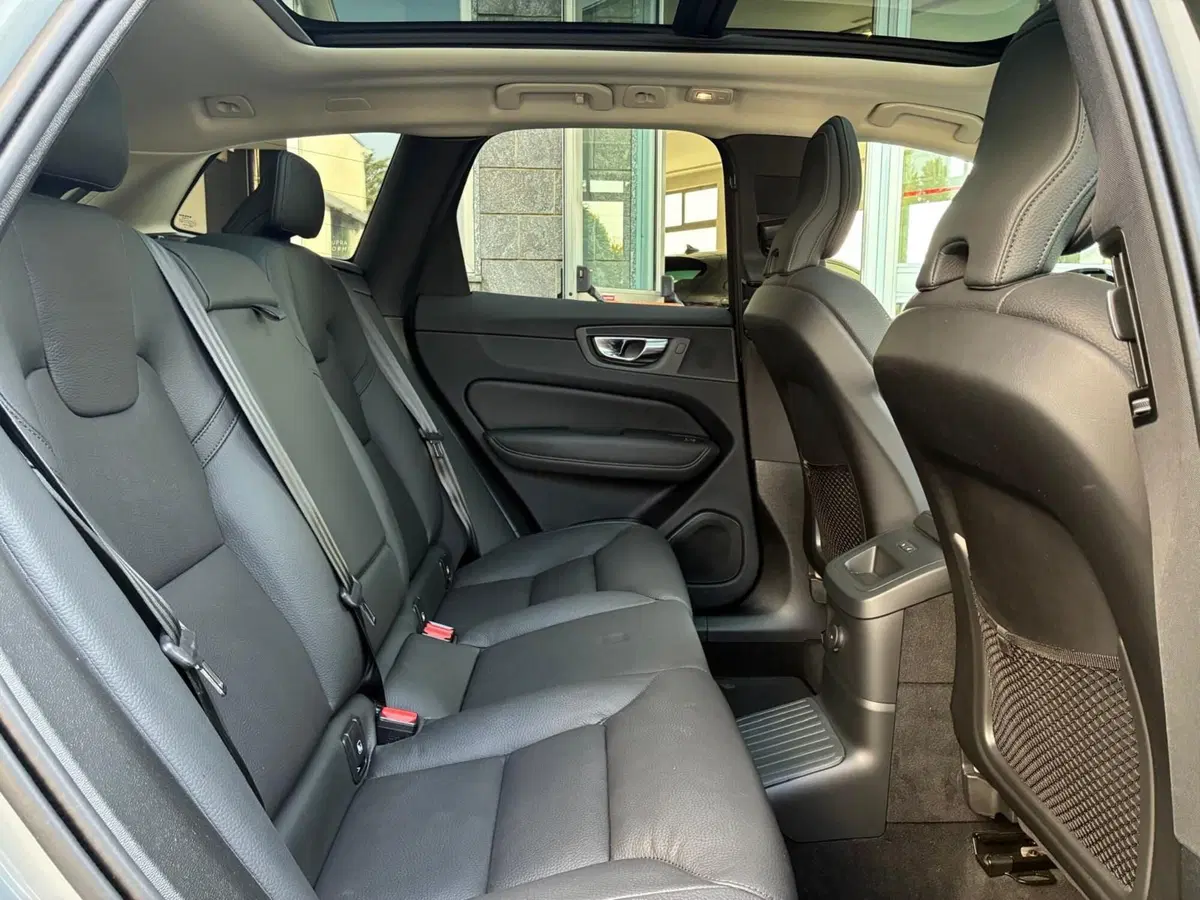 Volvo XC60 usata a Monza e Brianza (9)