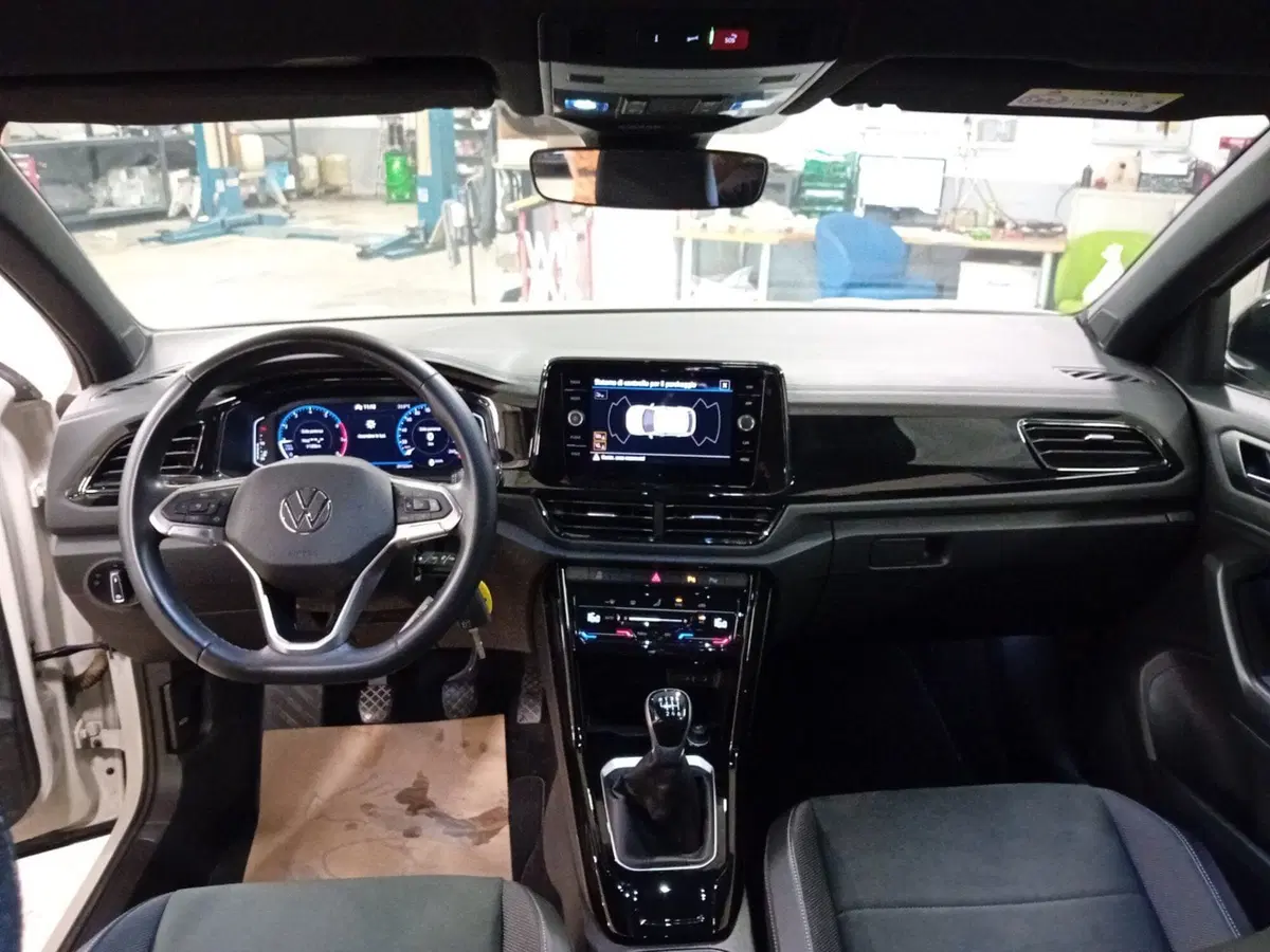 Volkswagen T-Roc usata a Vicenza (13)