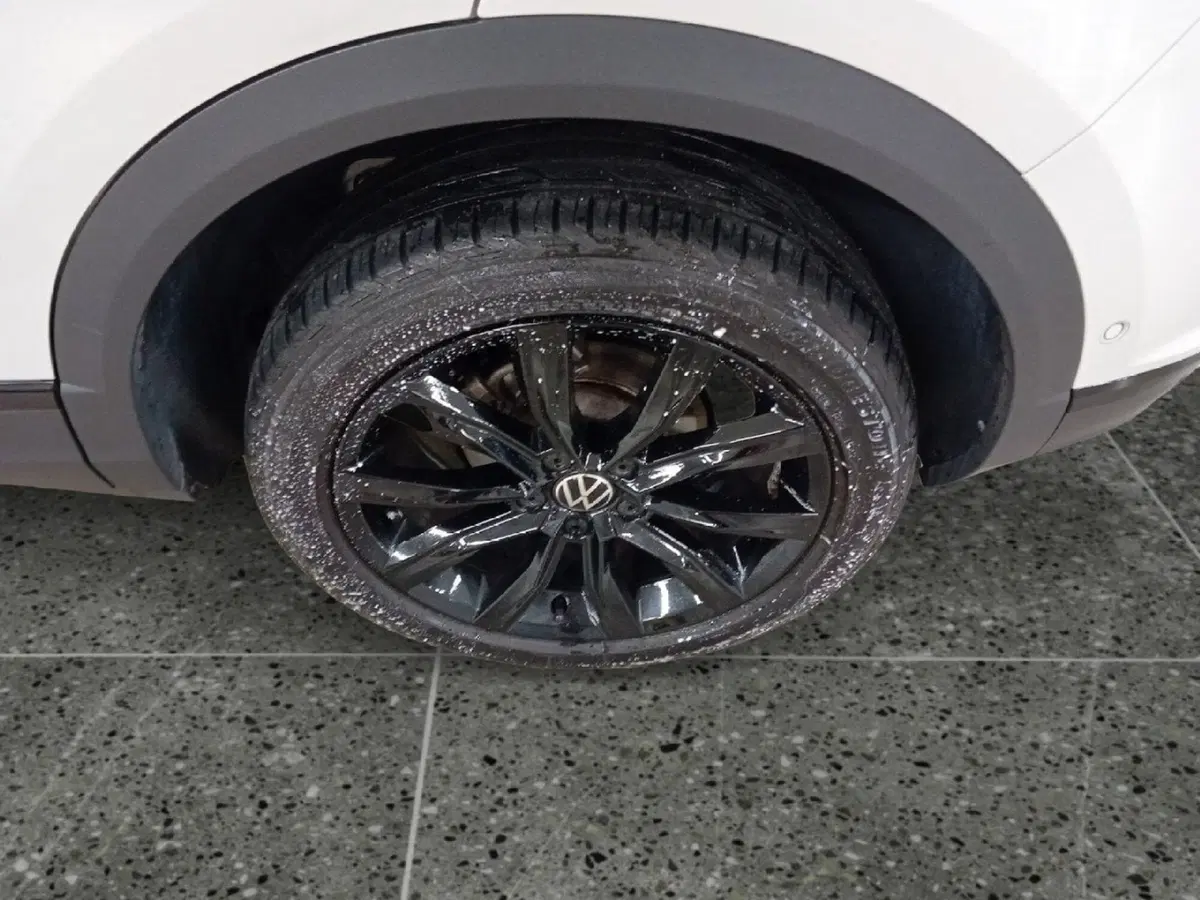 Volkswagen T-Roc usata a Vicenza (9)