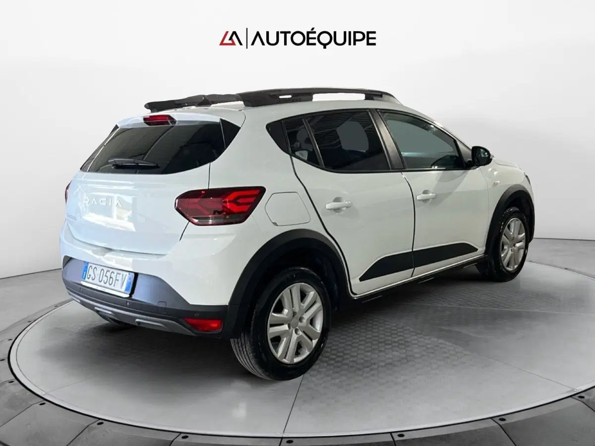 Dacia Sandero usata a Roma (5)