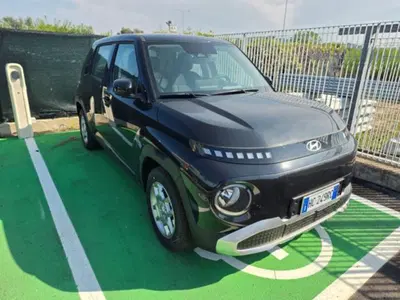Hyundai Inster Cross 49 kWh nuova a Pesaro