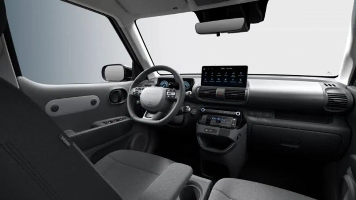Hyundai Inster nuova a Pesaro-Urbino (5)