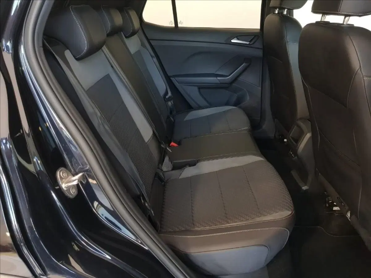Volkswagen T-Cross usata a Lucca (12)