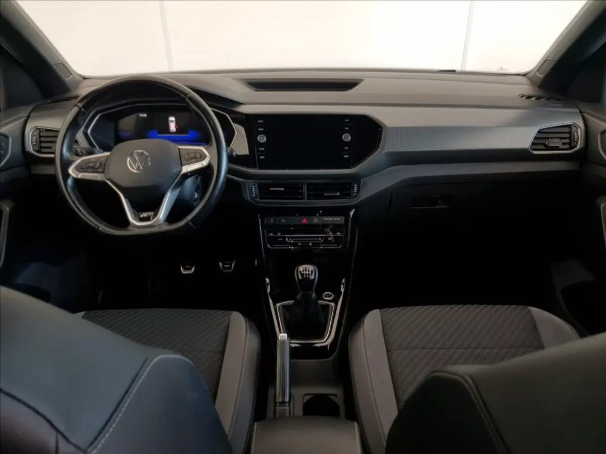 Volkswagen T-Cross usata a Lucca (13)