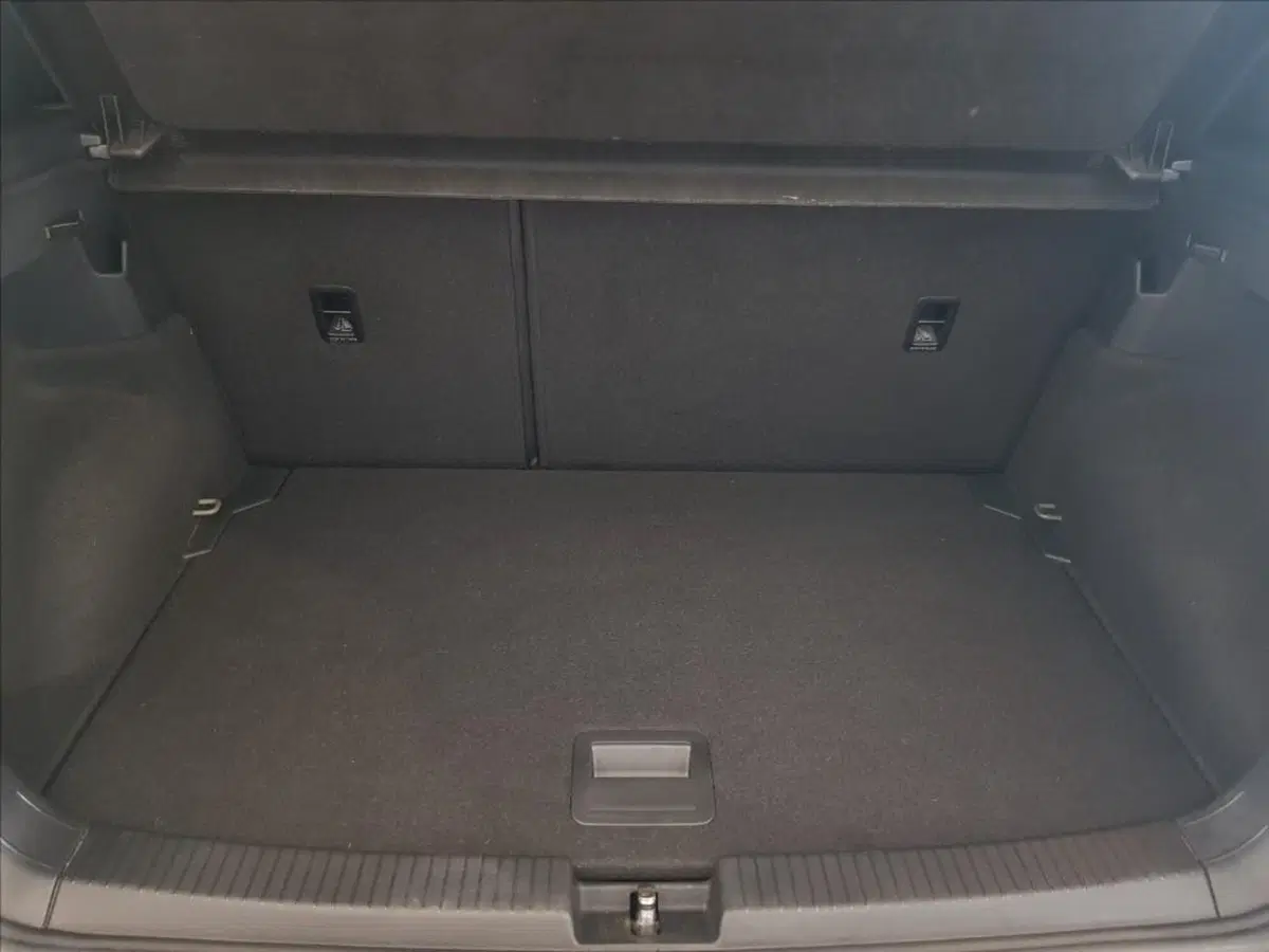 Volkswagen T-Cross usata a Lucca (15)