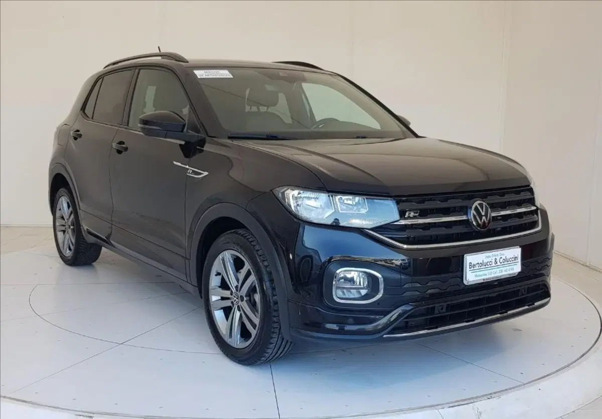 Volkswagen T-Cross usata a Lucca (8)
