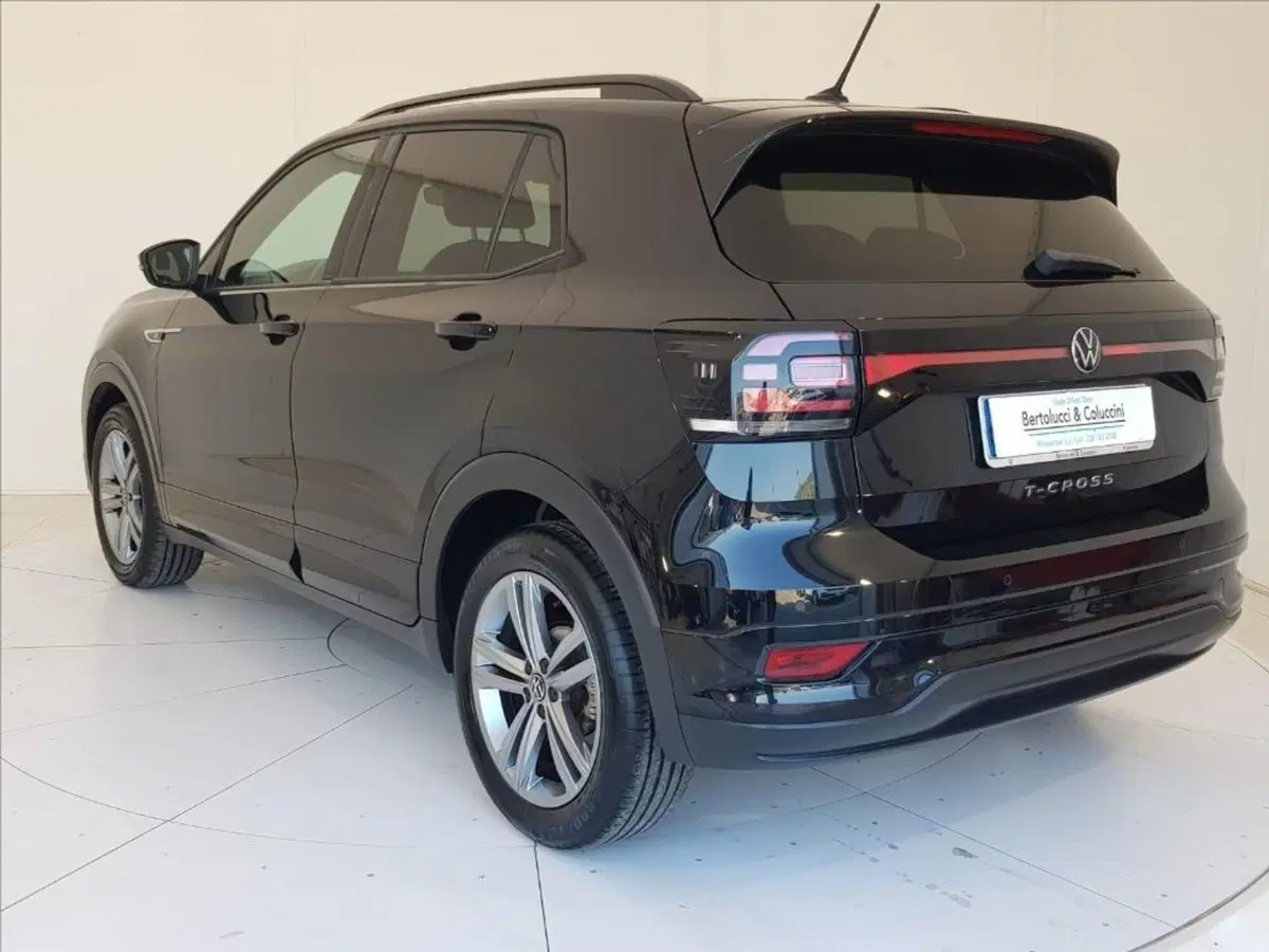 Volkswagen T-Cross usata a Lucca (4)