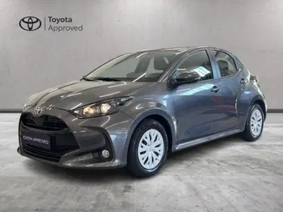 Toyota Yaris Cross 1.5 Hybrid 5p. E-CVT Active del 2022 usata a Albano Vercellese