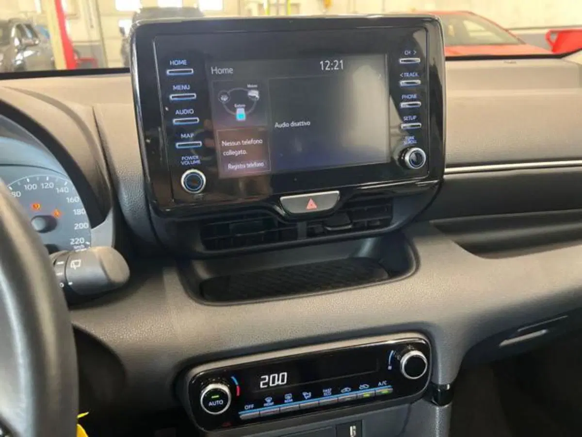 Toyota Yaris Cross usata a Vercelli (12)