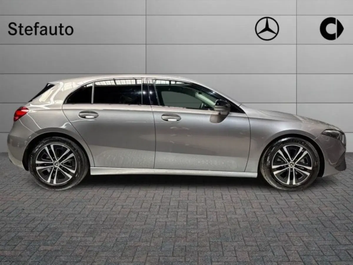 Mercedes-Benz Classe A nuova a Bologna (2)