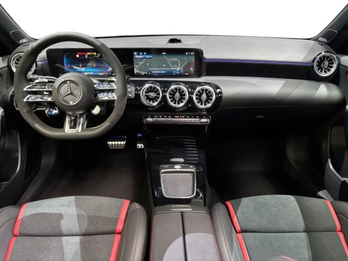 Mercedes-Benz Classe A nuova a Bologna (13)