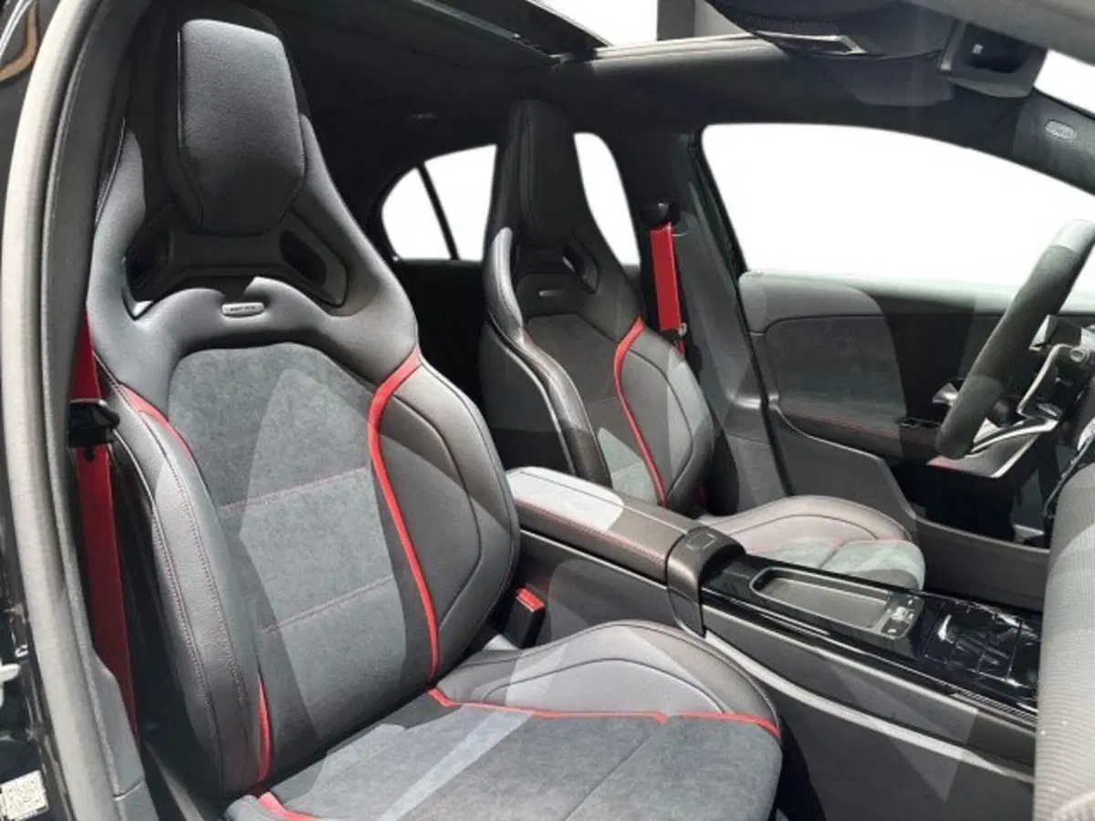 Mercedes-Benz Classe A nuova a Bologna (16)