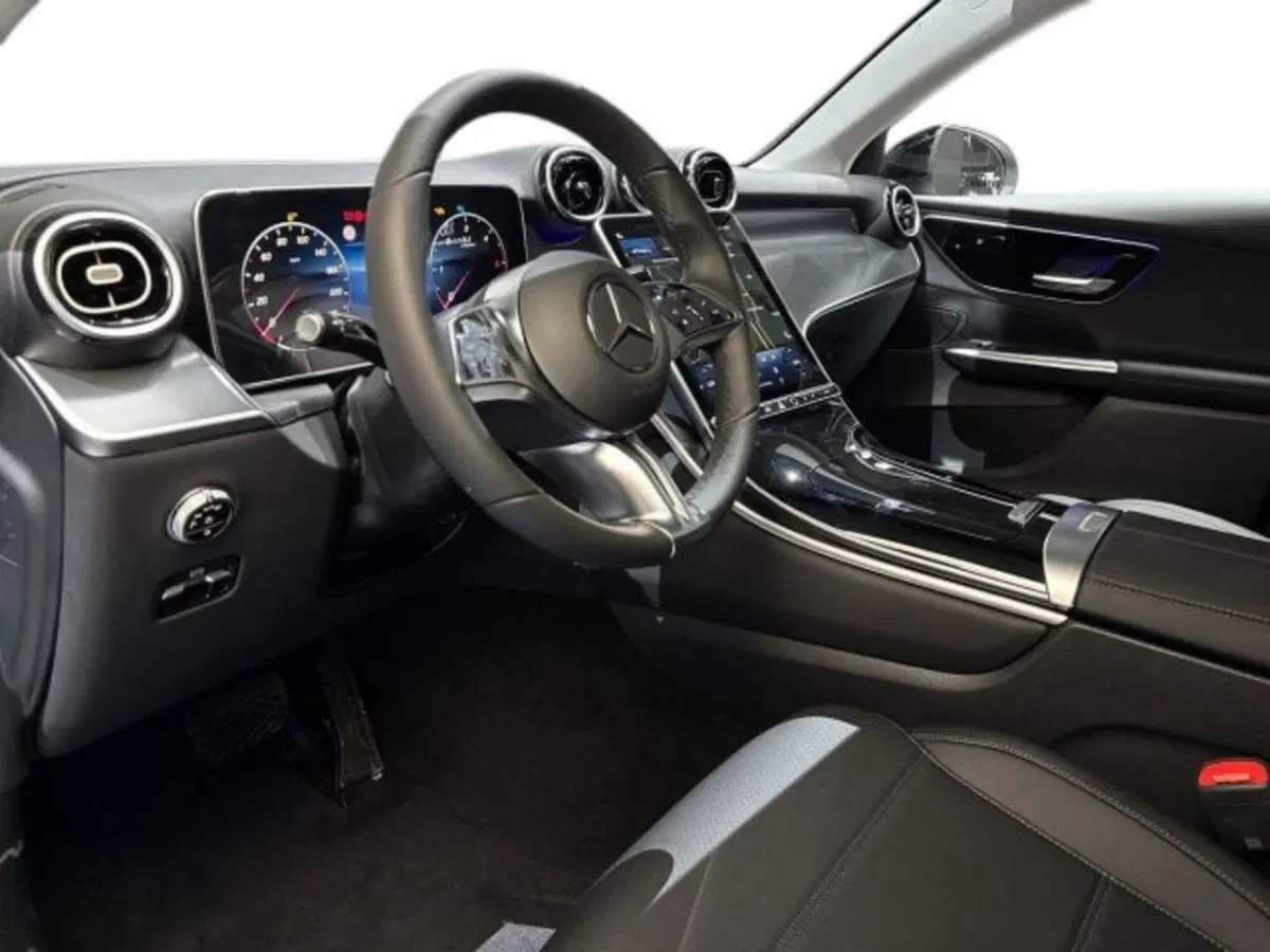 Mercedes-Benz GLC Coupé nuova a Bologna (11)